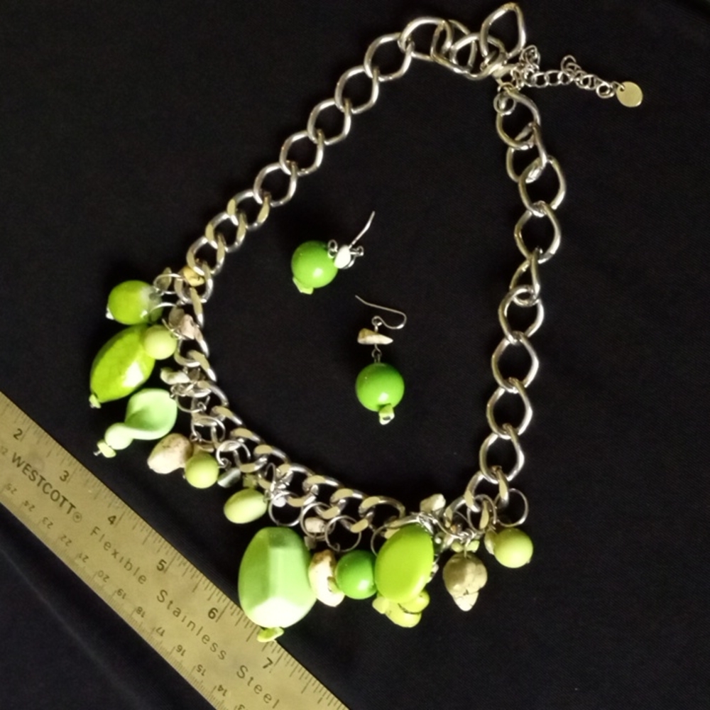 Necklace/Matching pierced earrings
